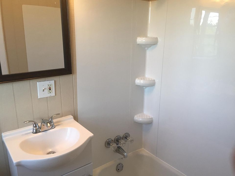 Upstairs bathroom