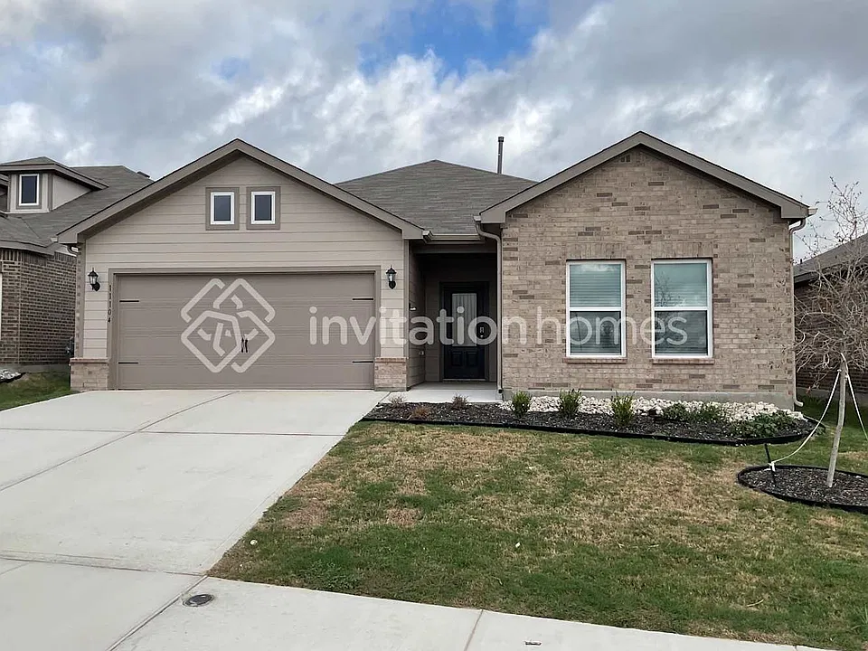 11104 Santana Dr