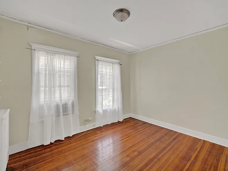 826 Hamlin St — Photo 39