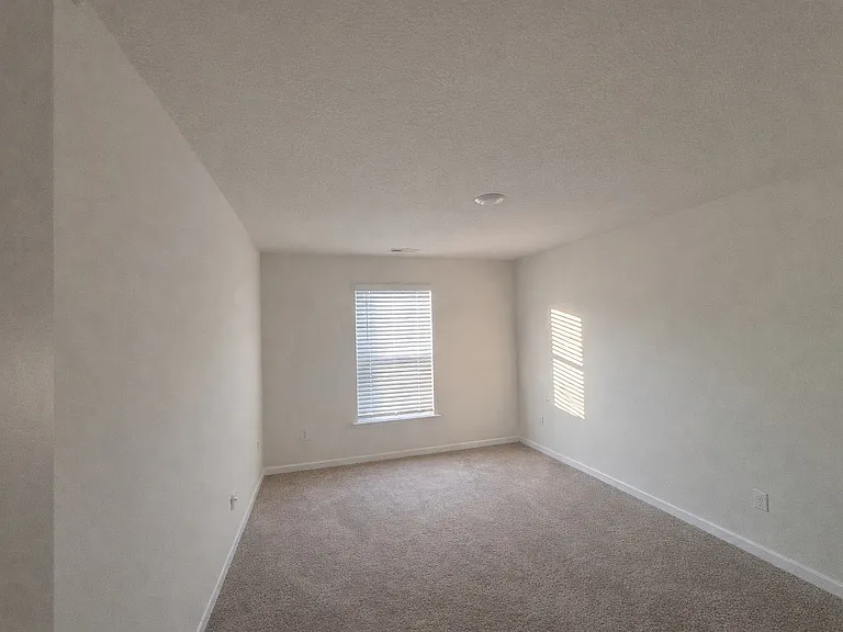 3308 Harmony Ct NE — Photo 17
