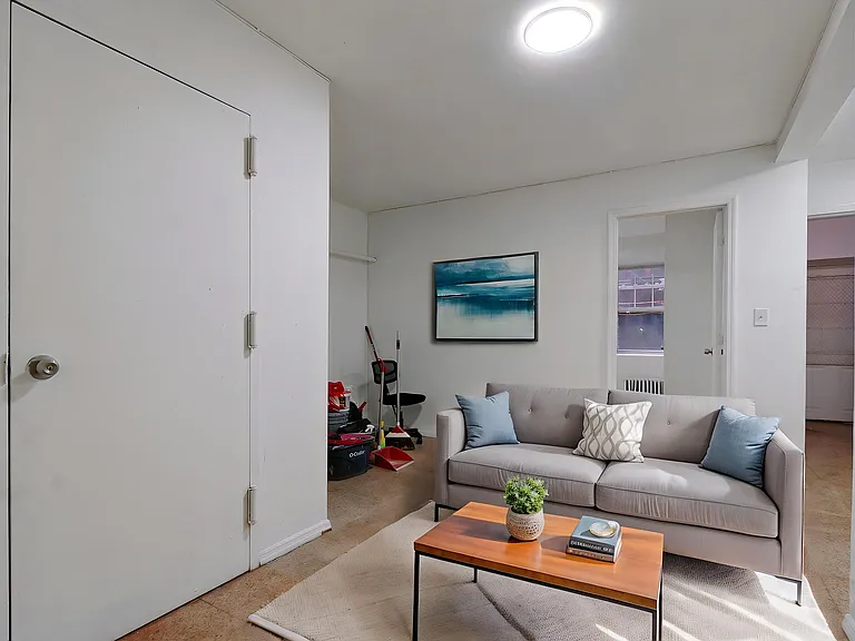 457 Keap St #2F — Photo 3