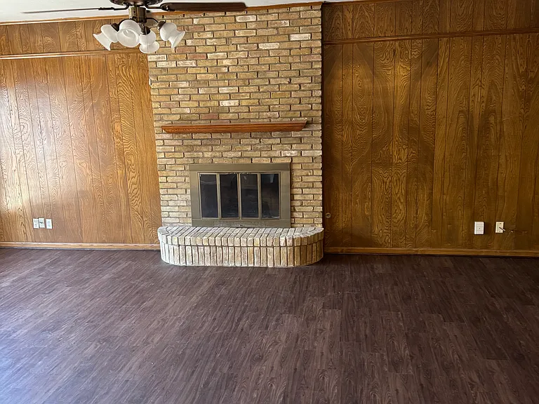 1806 Crescent Dr — Photo 11