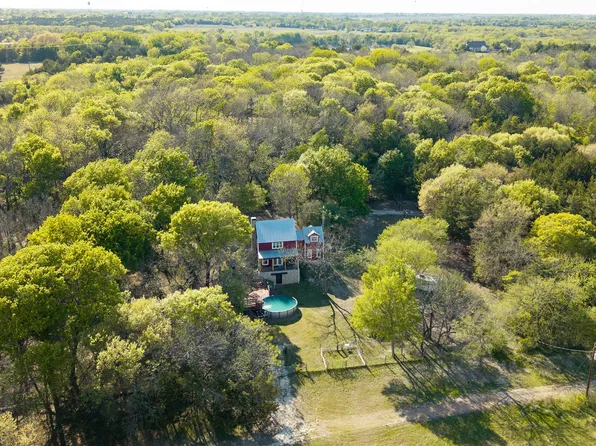 459 County Road 4600, Trenton, TX 75490