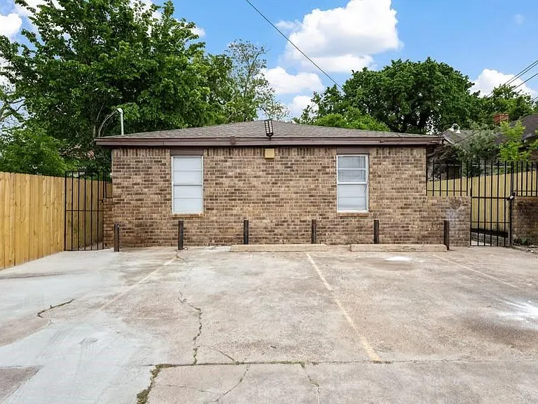 3425 Nettleton St — Photo 11