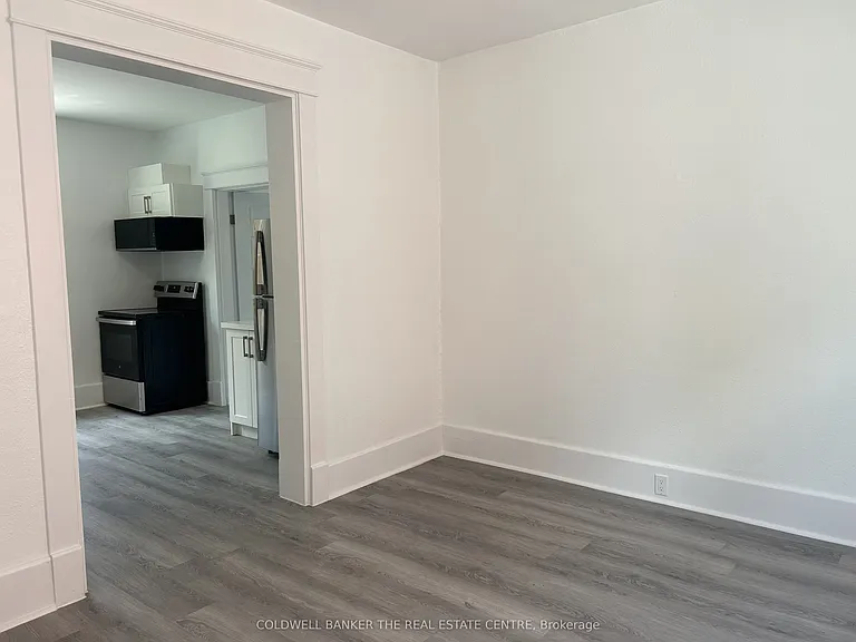 14 Brubacher St — Photo 18