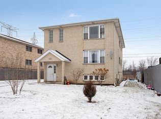 9100 Falcon Ridge Dr, Bridgeview, IL 60455