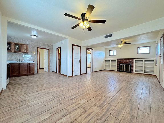 5th image of 3925 Mountain Ave