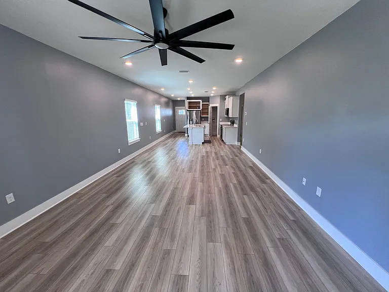 5379 Cornwall Dr — Photo 11
