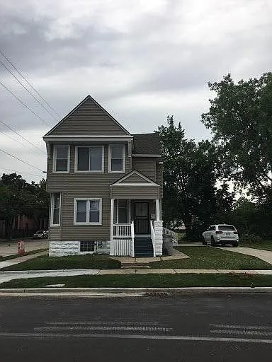 1516 W Highland Ave — Photo 1