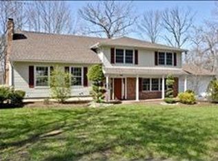 40 Exeter Dr, Berkeley Heights, NJ 07922