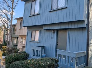 141 Fernbanks Ct, Athens, GA 30605