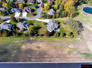 2189 Maple Leaf Ln NE, Owatonna, MN 55060
