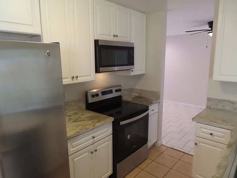 2160 Leighton Ct — Photo 8