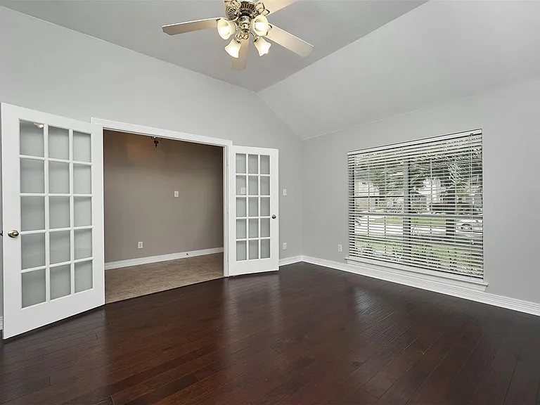 314 Shore Breeze Ln — Photo 11