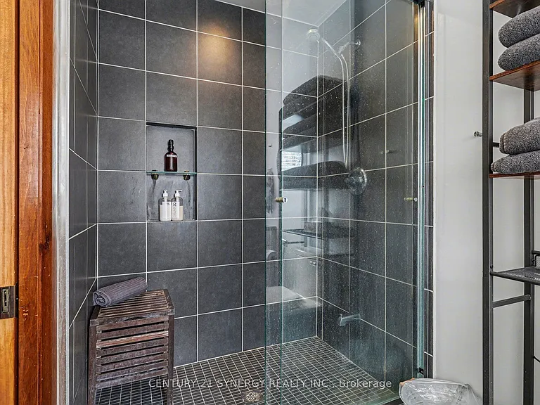 393 Gold Creek Rd — Photo 23