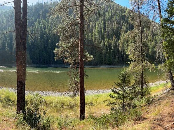 35 Donlan Flats Rd, Saint Regis, MT 59866