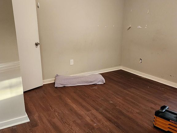 5th image of 126 Deluna Cir #A & B
