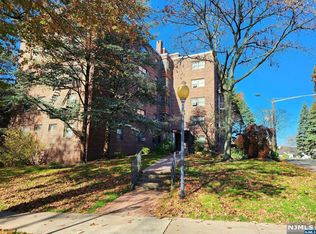 3031 Edwin Ave APT 5A, Fort Lee, NJ 07024