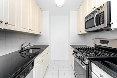 Rented by Living New York