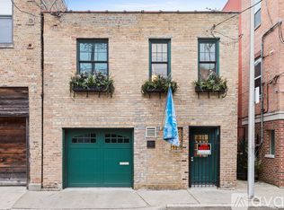 1725 N Fern Ct, Chicago, IL 60614