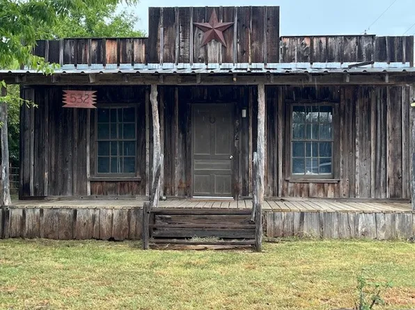 532 S 2nd St, Albany, TX 76430
