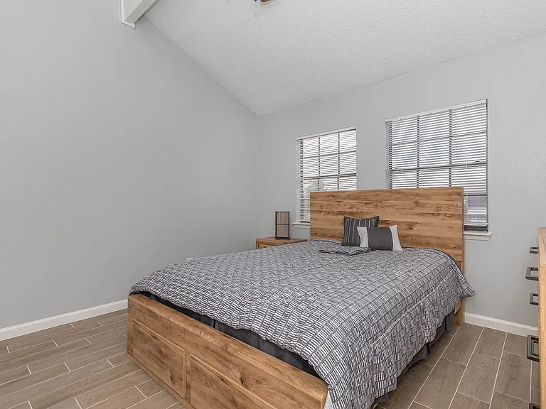 810 Dunson Glen Dr — Photo 11