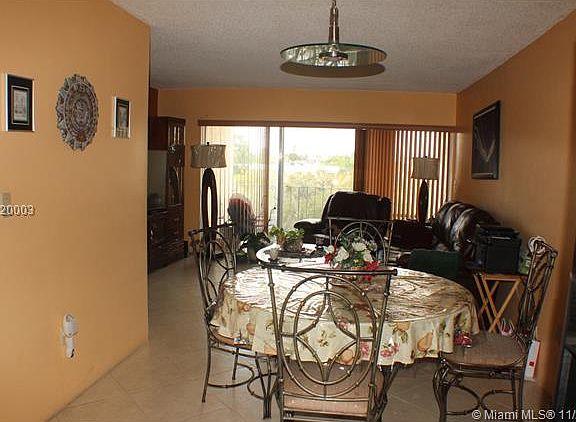 4th image of 9351 Fontainebleau Blvd APT B405