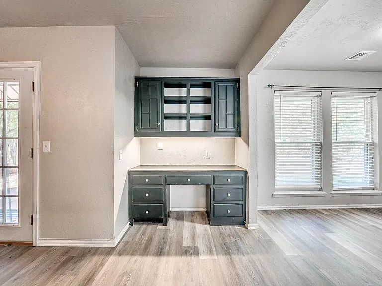 1205 Teal Pl — Photo 3