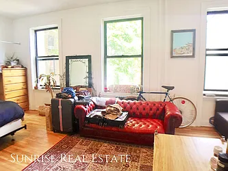 Rented by Sunrise Real Estate