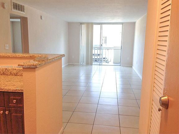 4th image of 1800 Sans Souci Blvd APT 121