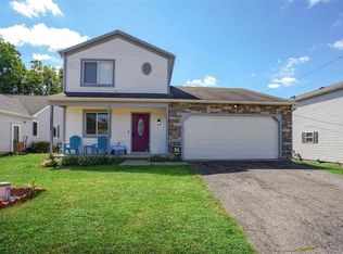 10649 Emerald Dr, Cement City, MI