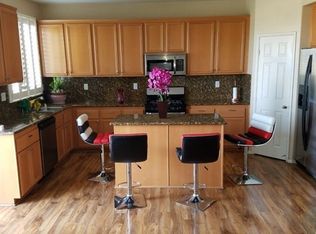 2735 Hornbeam Rd, Palmdale, CA 93551