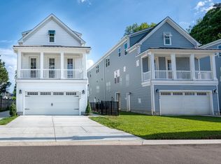 608 A 14th St, Virginia Beach, VA 23451