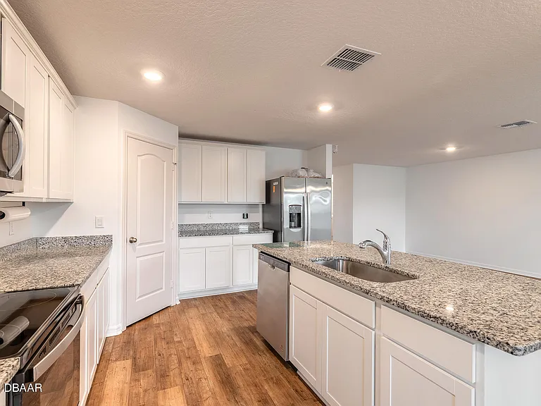 1009 Rosetta Dr — Photo 13
