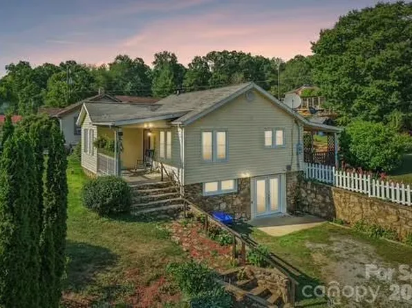120 Caring Place Loop, Clyde, NC 28721