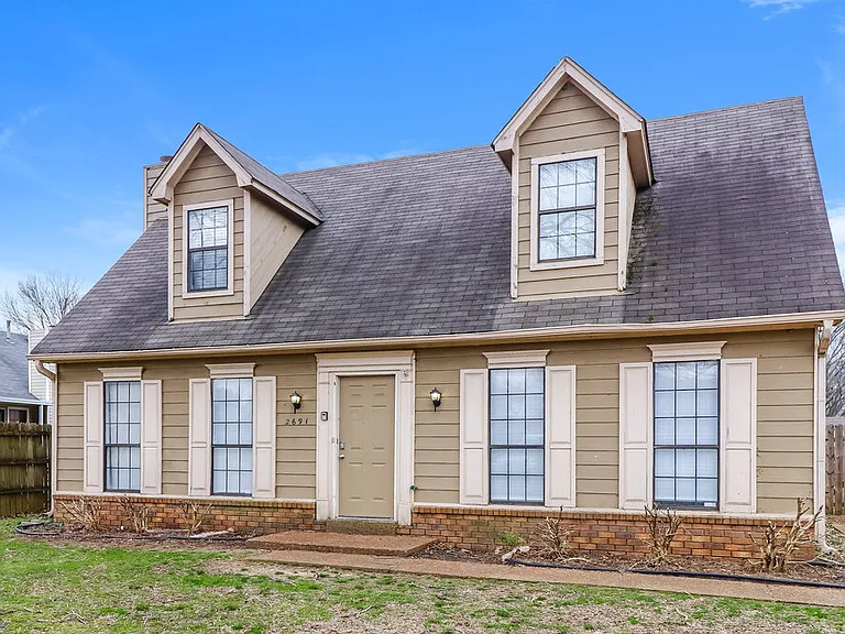 2691 Country Lawn Cv — Photo 2
