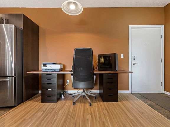 4th image of 263 Macewan Rd SW #237
