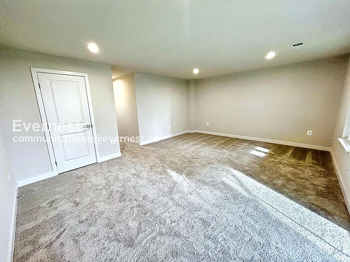 4539 Camfield Ln — Photo 13