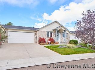 212 Mandan Ln, Cheyenne, WY 82009