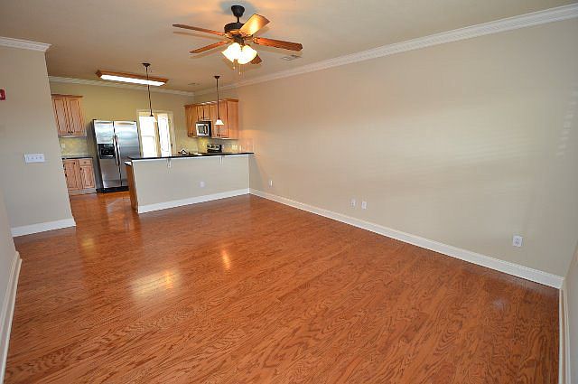 1st image of 836 W Glenn Ave APT 214