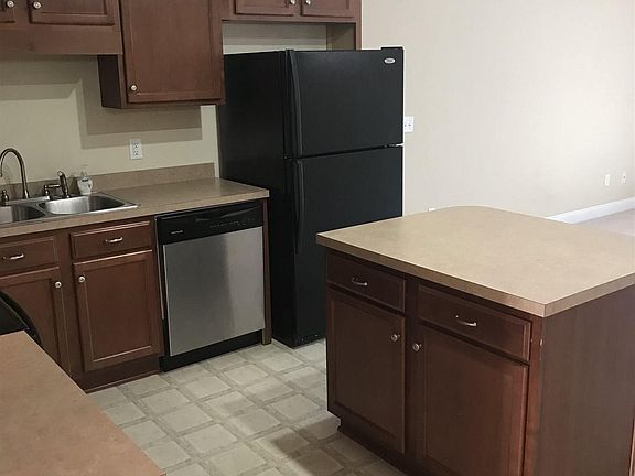 4th image of 101B Winterberry Ln
