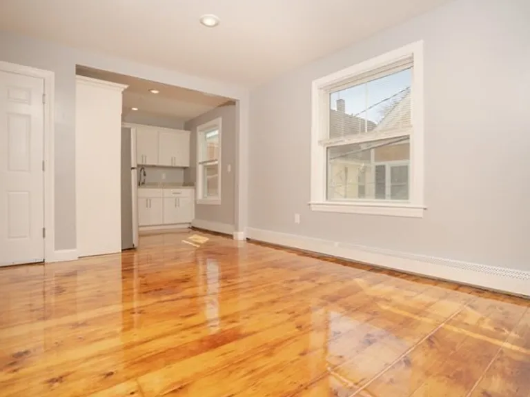 2 Howard St #4 — Photo 7