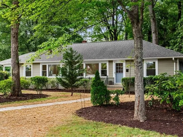 3802 Dogwood Dr, Greensboro, NC 27403