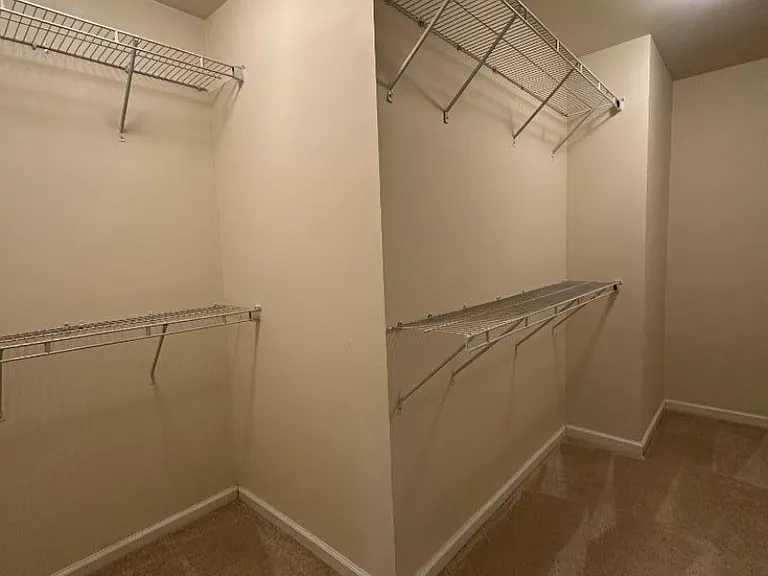 76 Albert Ct — Photo 17
