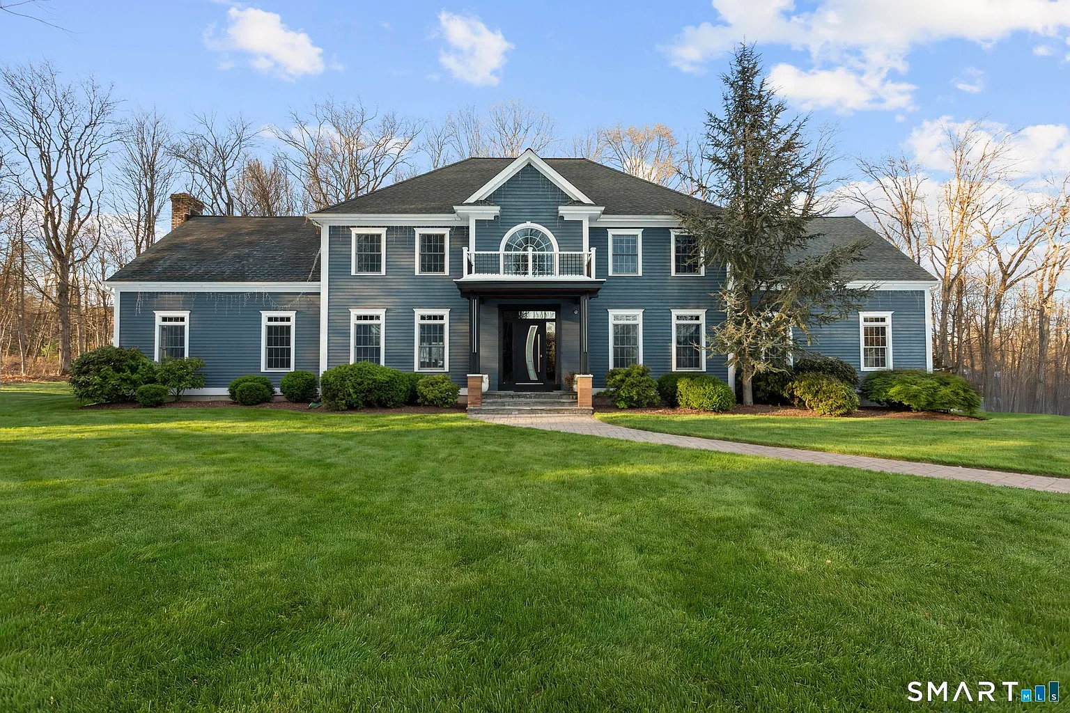 13 Surrey Lane photo 1
