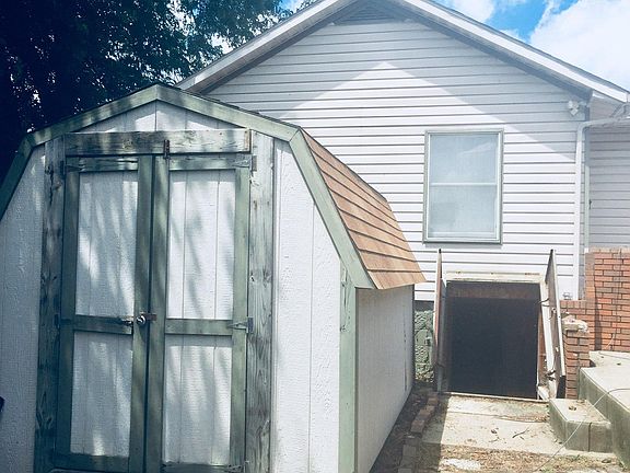 2nd image of 126 Jepson Ave