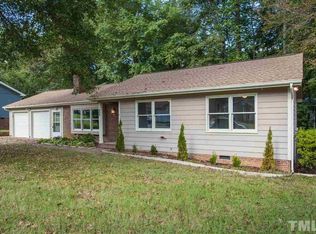 809 Pinewood Dr, Apex, NC 27502