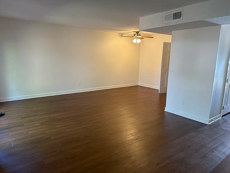 2705 N Center St #26 — Photo 22