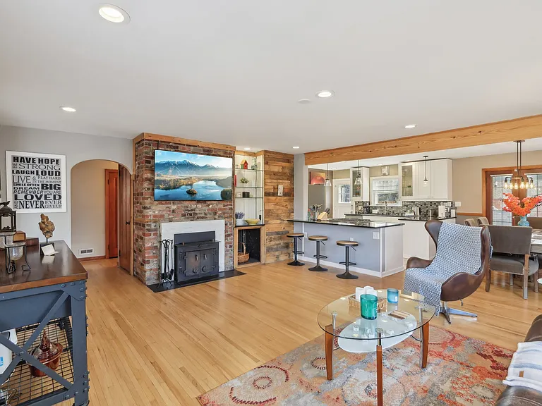 4111 E Pleasant Run Parkway South Dr — Photo 6