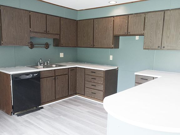4th image of 610 Frost Dr
